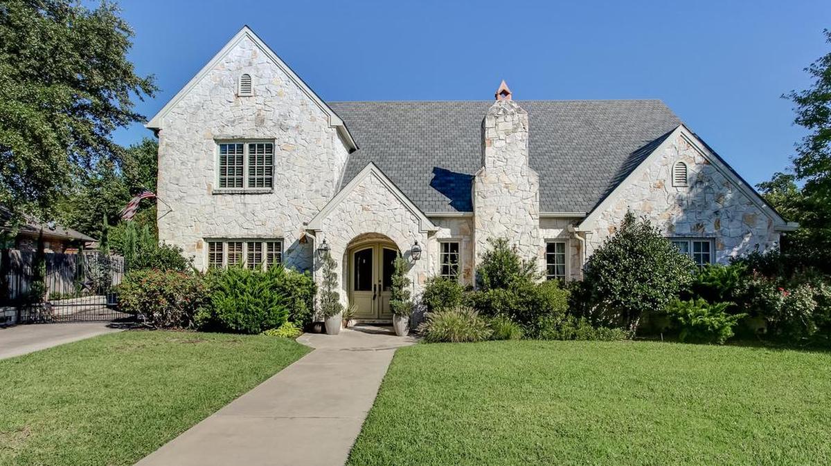 The home at 5448 Northcrest Road is open Sunday, September 30 from 1 to 3 p.m.