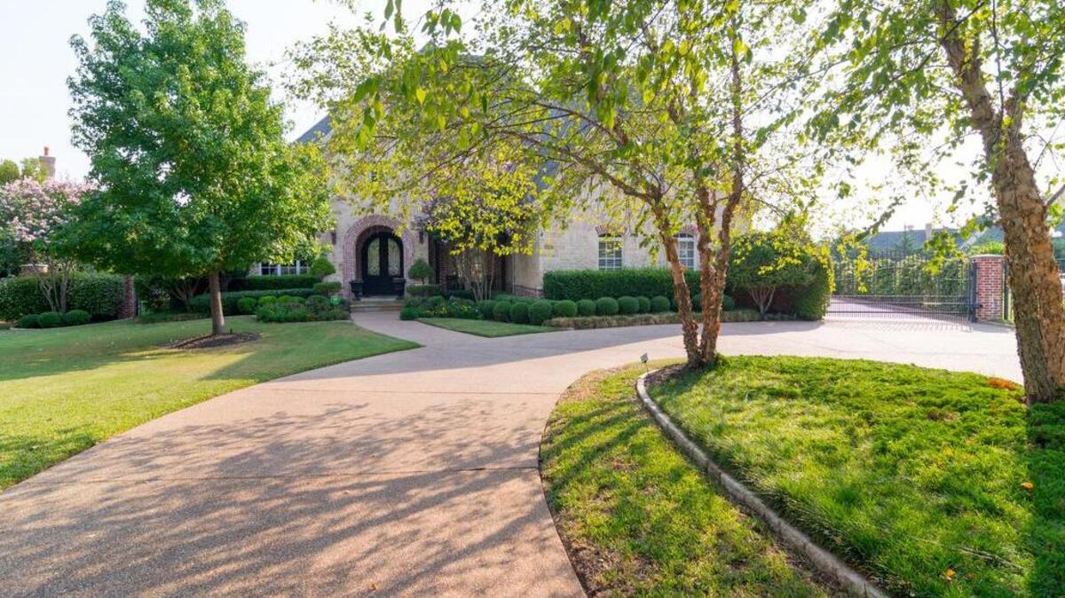 
The home at 1604 Creekwood Court is priced $1,470,000.

