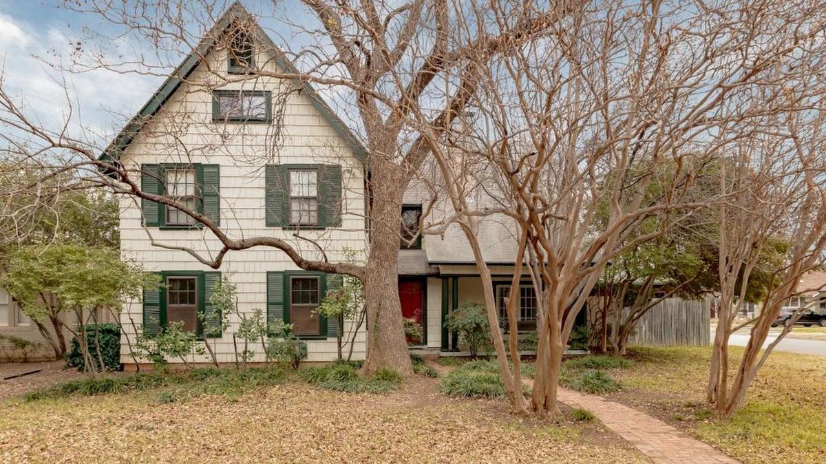 The home at 719 Westview Avenue is open Sunday, March 31 from 2 to 4 p.m.