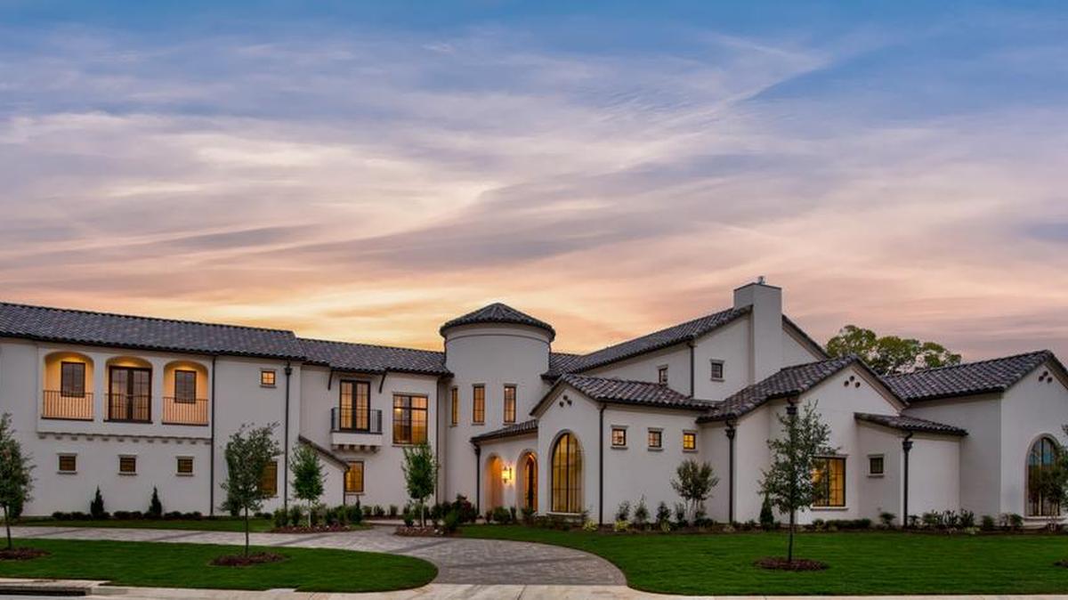 The home at 1601 Carlyle Court is priced $2,895,000.