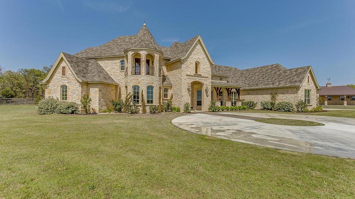 The Mac Bar Ranch, located at 1290 Briarwood Street, is priced $1,475,000.