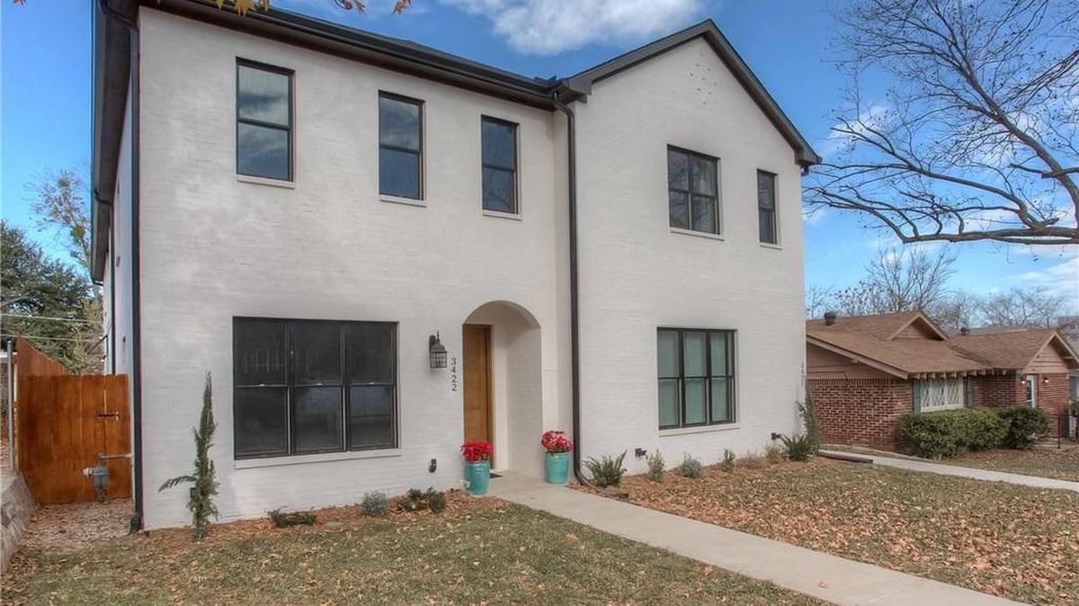 The townhome at 3422 W 6th Street is priced $529,900.