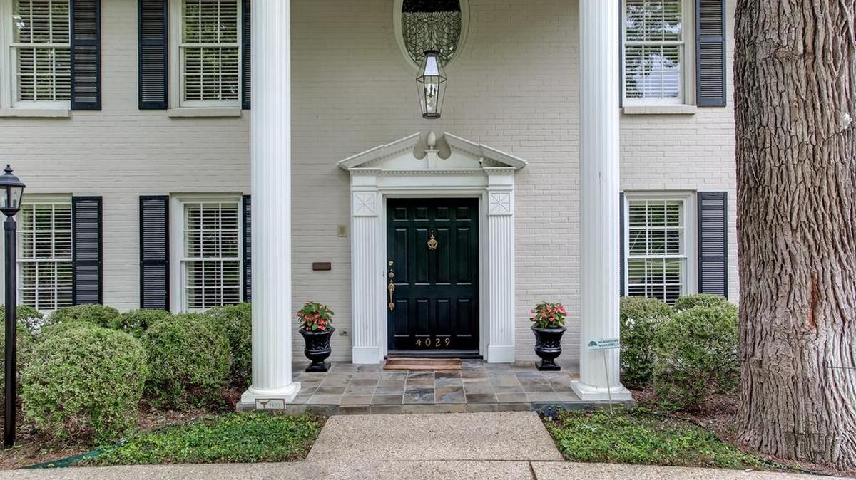 The home at 4029 Glenwood Drive is priced $979,000.