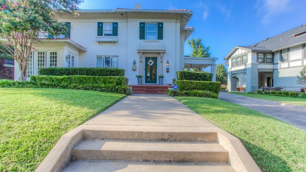 The home at 1107 Elizabeth Boulevard is open Sunday, October 15 from 2 to 4 p.m.