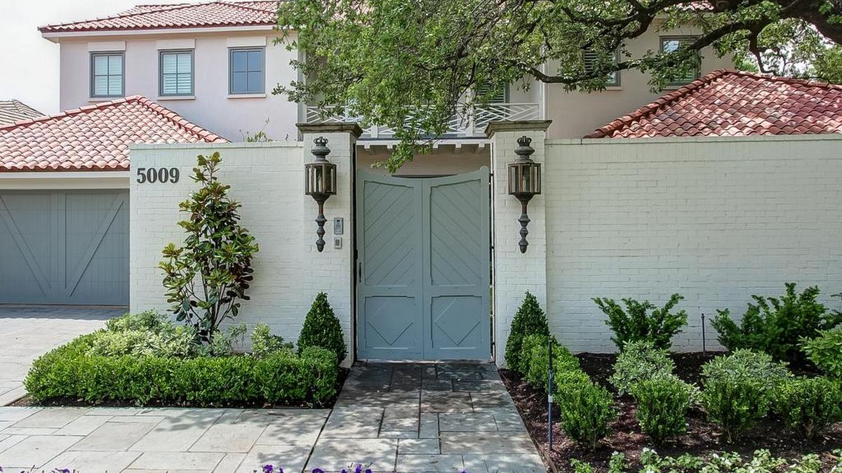 The home at 5009 Bryce Avenue is priced $1,800,000.
