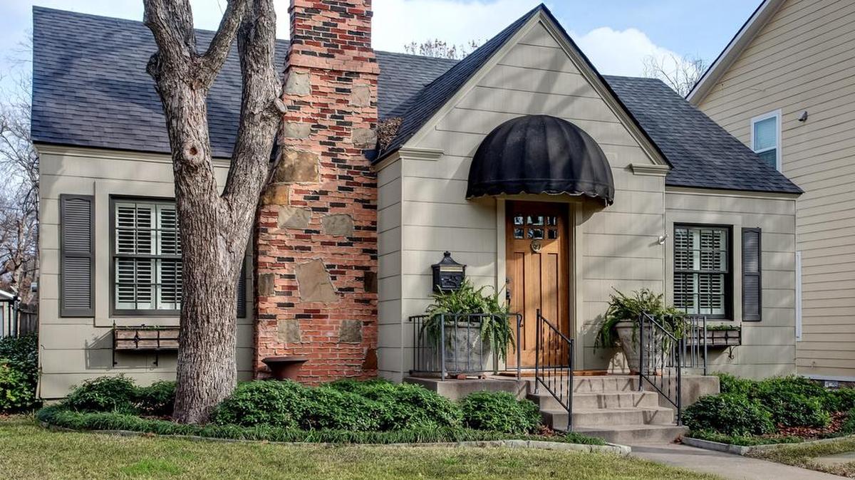 The home at 2301 Carleton Avenue is open Sunday, March 10 from 2 to 4 p.m.