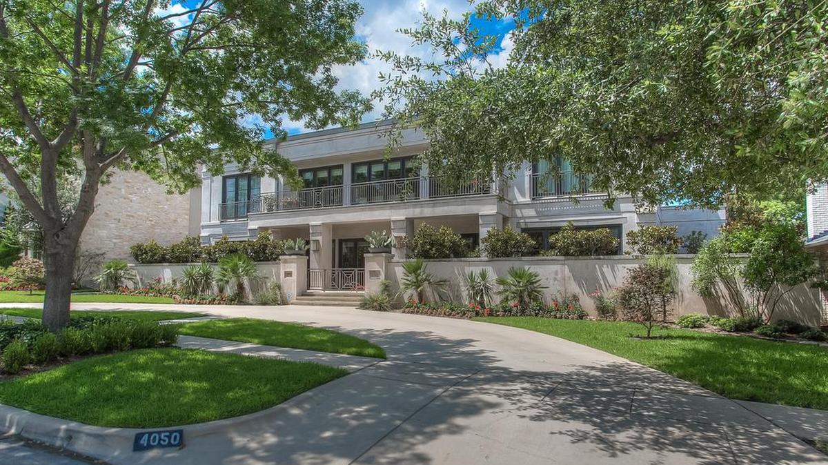 The home at 4050 Bunting Avenue is open Sunday, September 24 from 2 to 4 p.m.