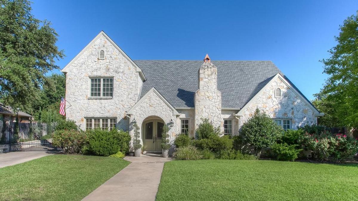 The home at 5448 Northcrest Road is open Sunday, November 4 from 2 to 4 p.m.