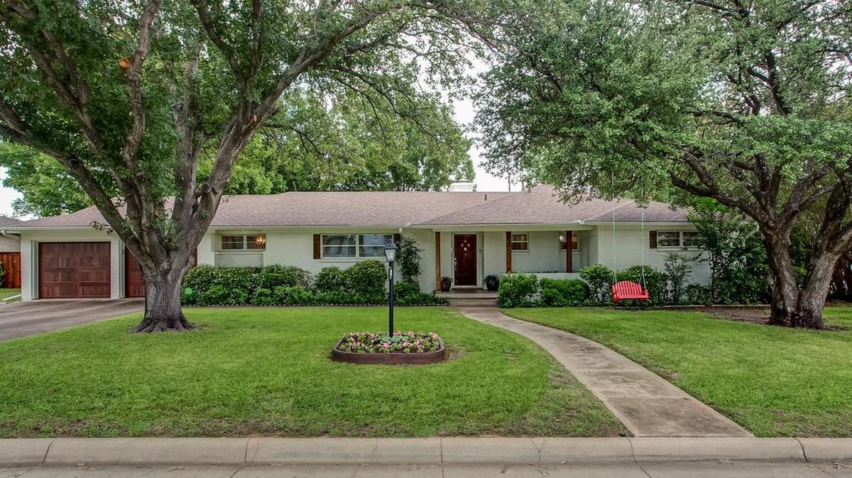 The home at 4401 Warnock Court is priced $425,000.