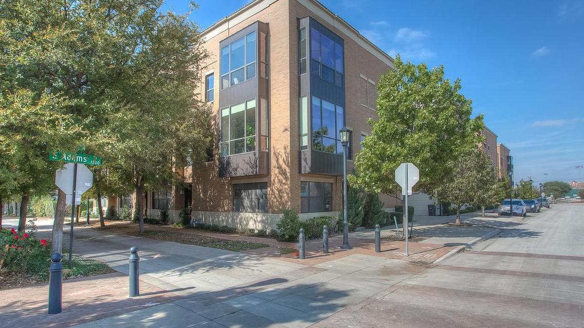 The townhomes at 1112 and 1138 S. Adams Street are open Sunday, January 7 from 1 to 3 p.m.