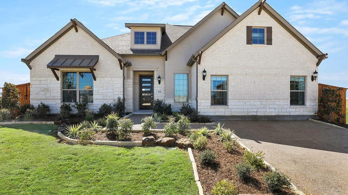 Special pricing offered on new homes in Wellington, a master-planned community in North Fort Worth priced from the $290s.