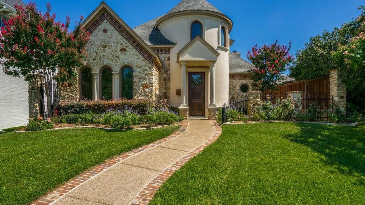 The home at 5504 Campo Avenue is priced $724,500.