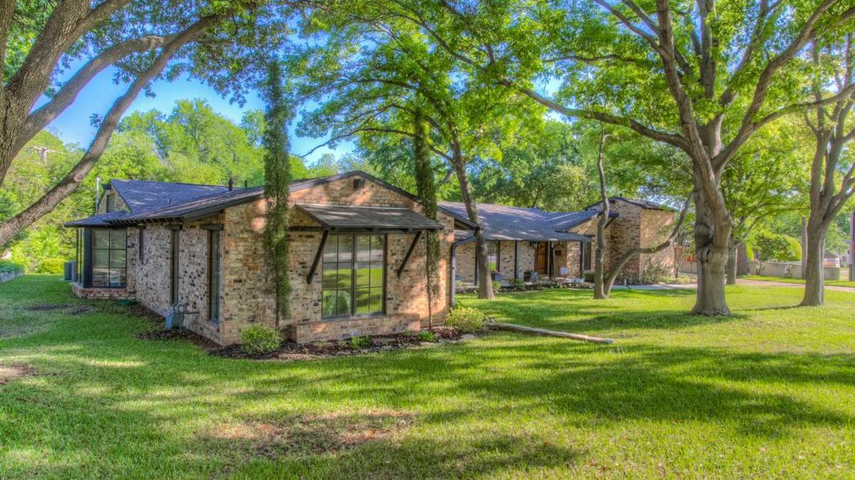The home at 4316 Briarhaven Road is priced $928,000.