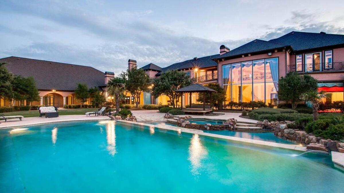 The Chateau Montclair estate is currently priced $14,500,000.