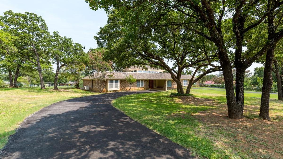 The home at 565 Hoover Road is open Sunday, October 7 from 2 to 4 p.m.