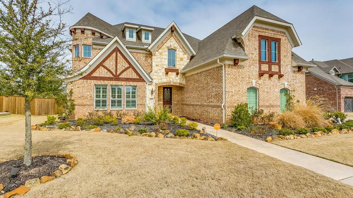 The home at 1437 Latigo Lane is open Sunday, March 31 from 2 to 4 p.m.
