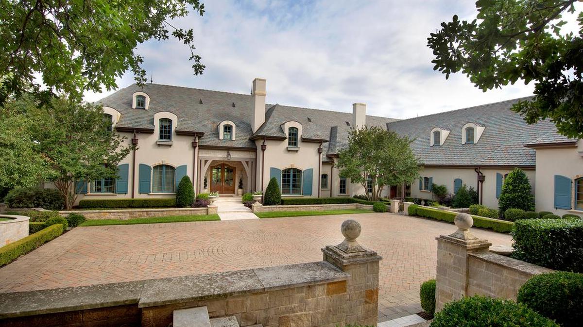 The home at 1112 Post Oak Place is priced $6,700,000.