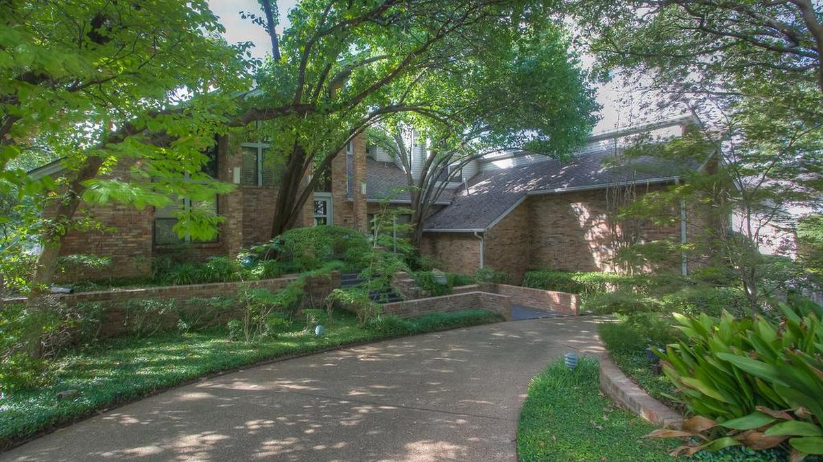 The home at 1304 Riverview Drive is priced $875,000.
