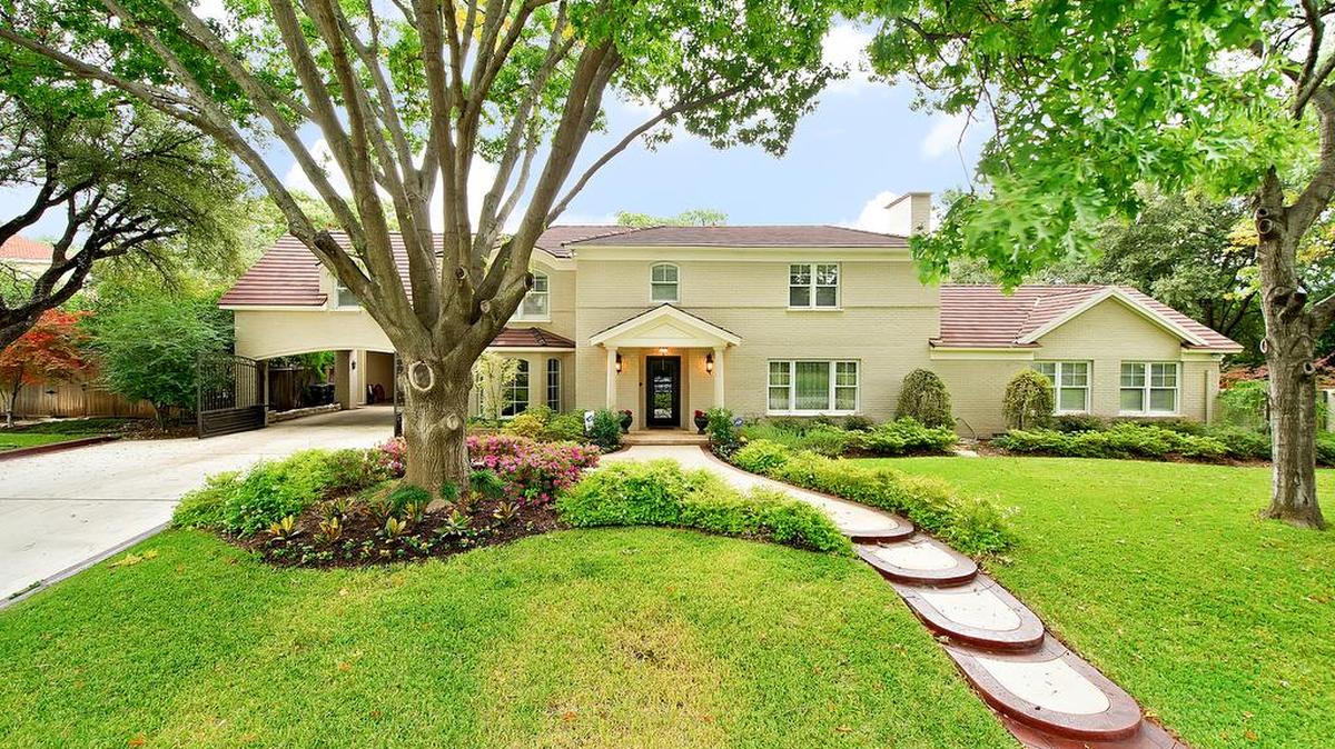 The home at 1301 Thomas Place is priced $1,349,900.