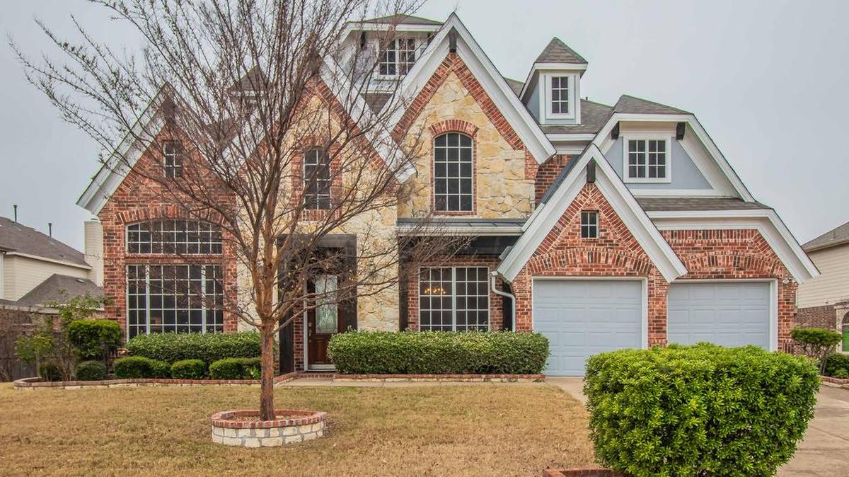 The home at 4715 Kestrel Street is priced $375,000.