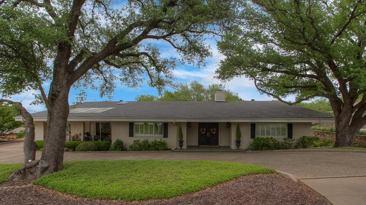 The home at 6332 Juneau Road is open Sunday, August 19 from 2 to 4 p.m.