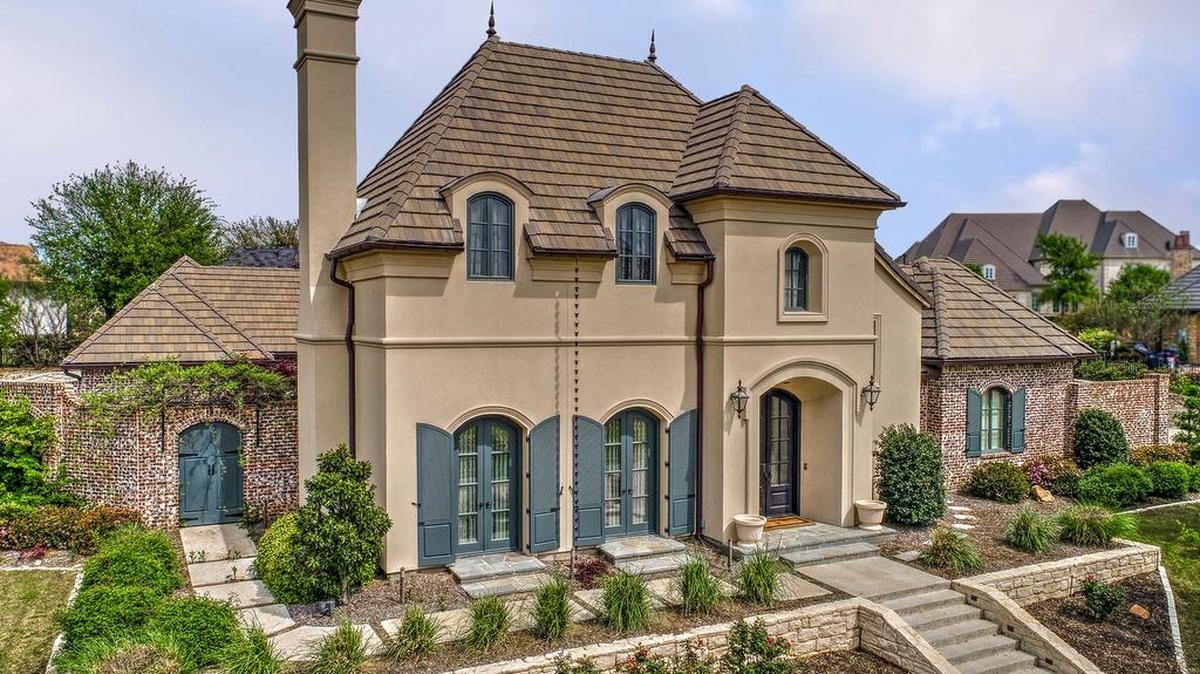 The home at 6712 Lahontan Drive is located on an elevated lot.
