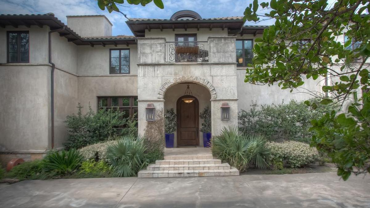 The estate at 44 Valley Ridge Road is priced $7,977,000.