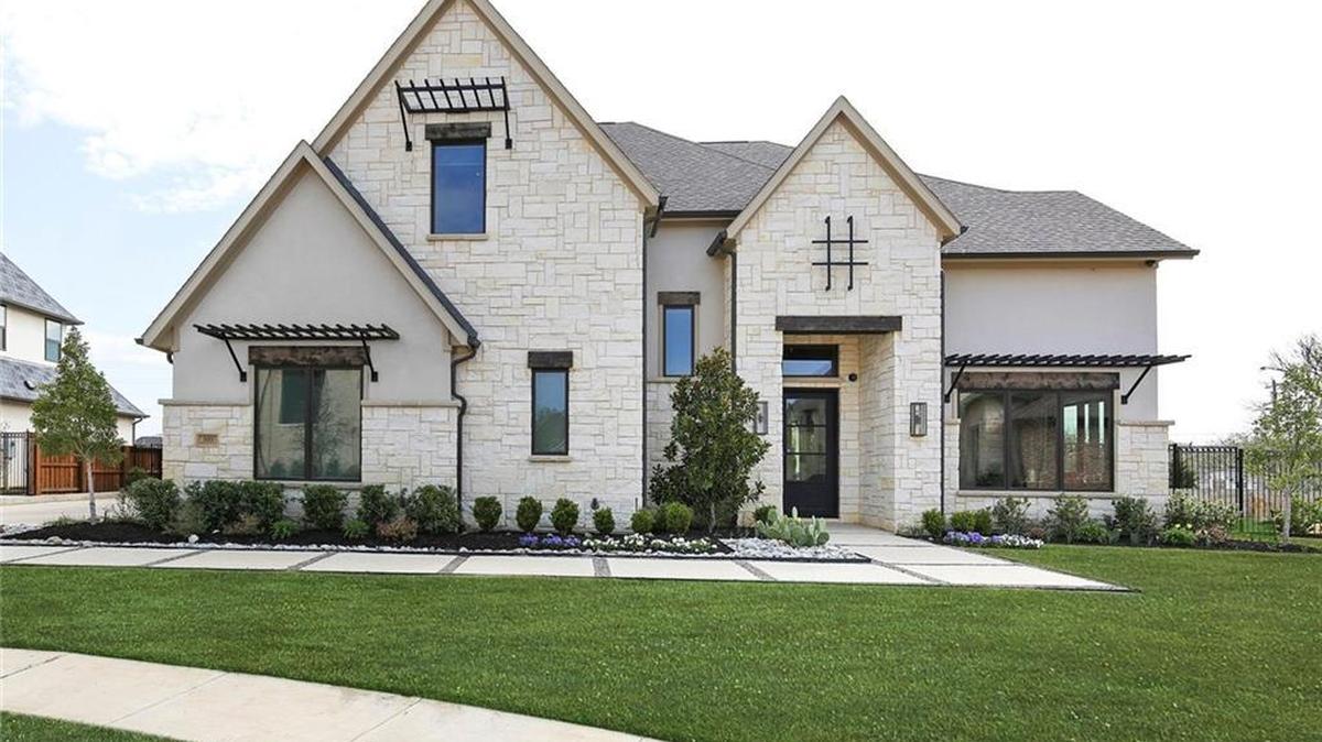 The home at 1113 Savoy Lane has impressive curb-appeal.