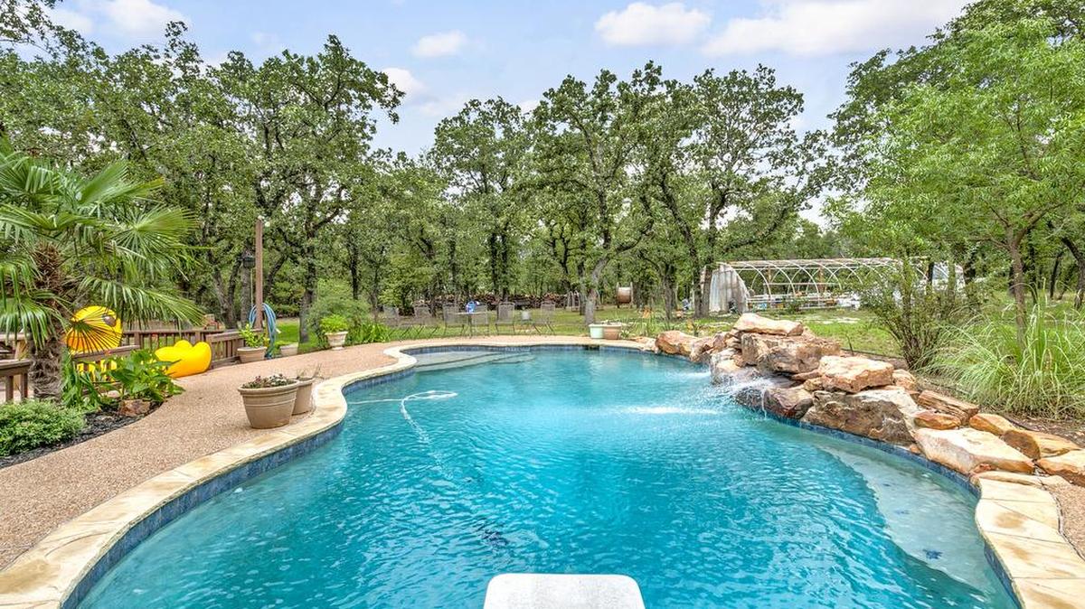 The home at 2784 Pear Orchard Road is priced $359,000.