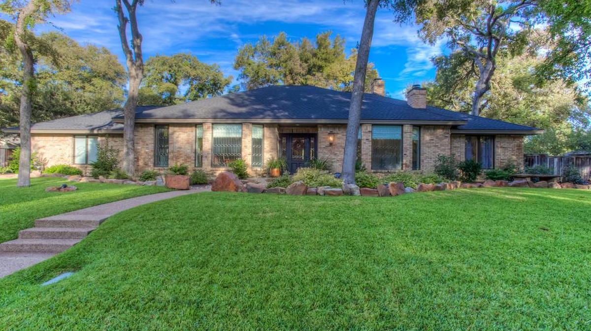 The home at 4774 Overton Woods Drive is open Sunday, January 14 from 2 to 4 p.m.