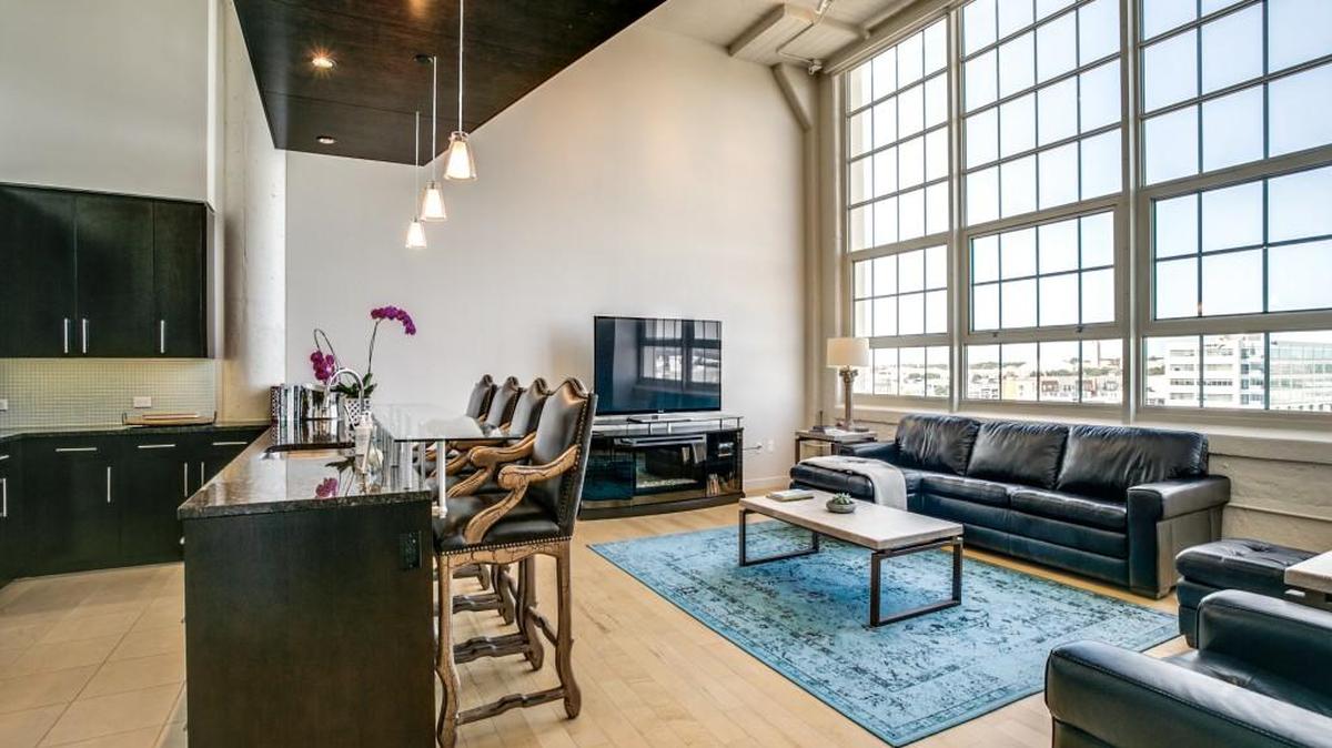 The condominium at 2600 West 7th Street, Unit #1725 is open Sunday, September 16 from 2 to 4 p.m.