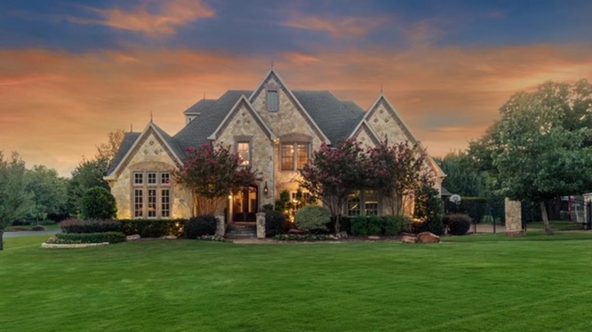 The home at 1801 Shady Grove Court is open Sunday, October 22 from 1:30 to 3:30 p.m.