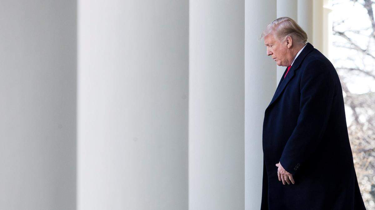 El presidente estadounidense, Donald Trump, decretó una emergencia nacional en un esfuerzo para realizar la construcción de un muro en la frontera.