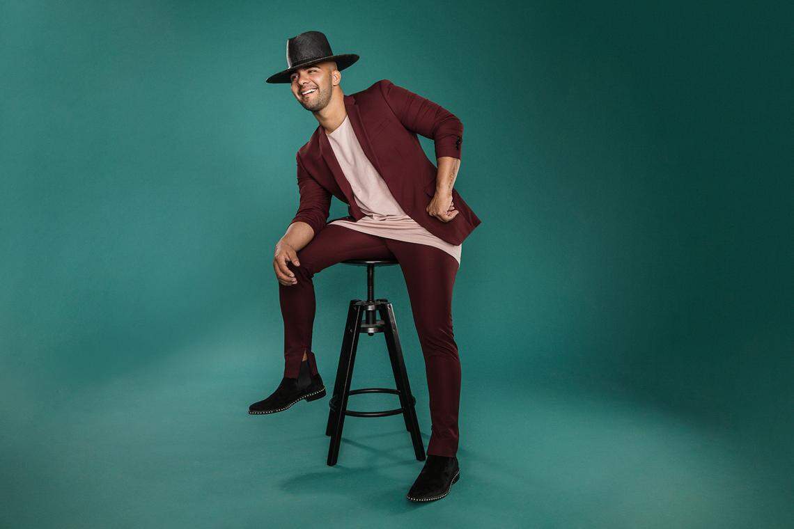 “Este disco es para conectar a mi generación, con la de los grandes y para que las nuevas generaciones conecten también, es una expresión de conectar por conectar”, comparte el cantante Gabriel.