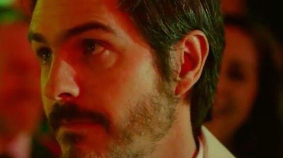 Mauricio Ochmann cambia de personalidad en la serie ‘R’