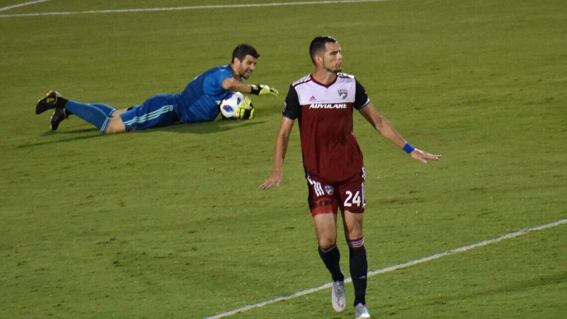 Esboza Luchi González el calendario de trabajo del FC Dallas