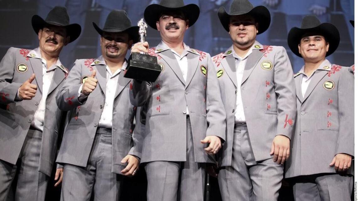 Los Tucanes se presentan en el rodeo de Mesquite