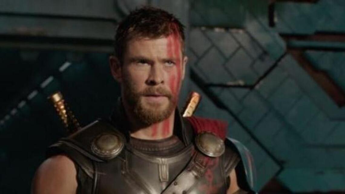 ‘Thor’ impresiona con su toque de comedia