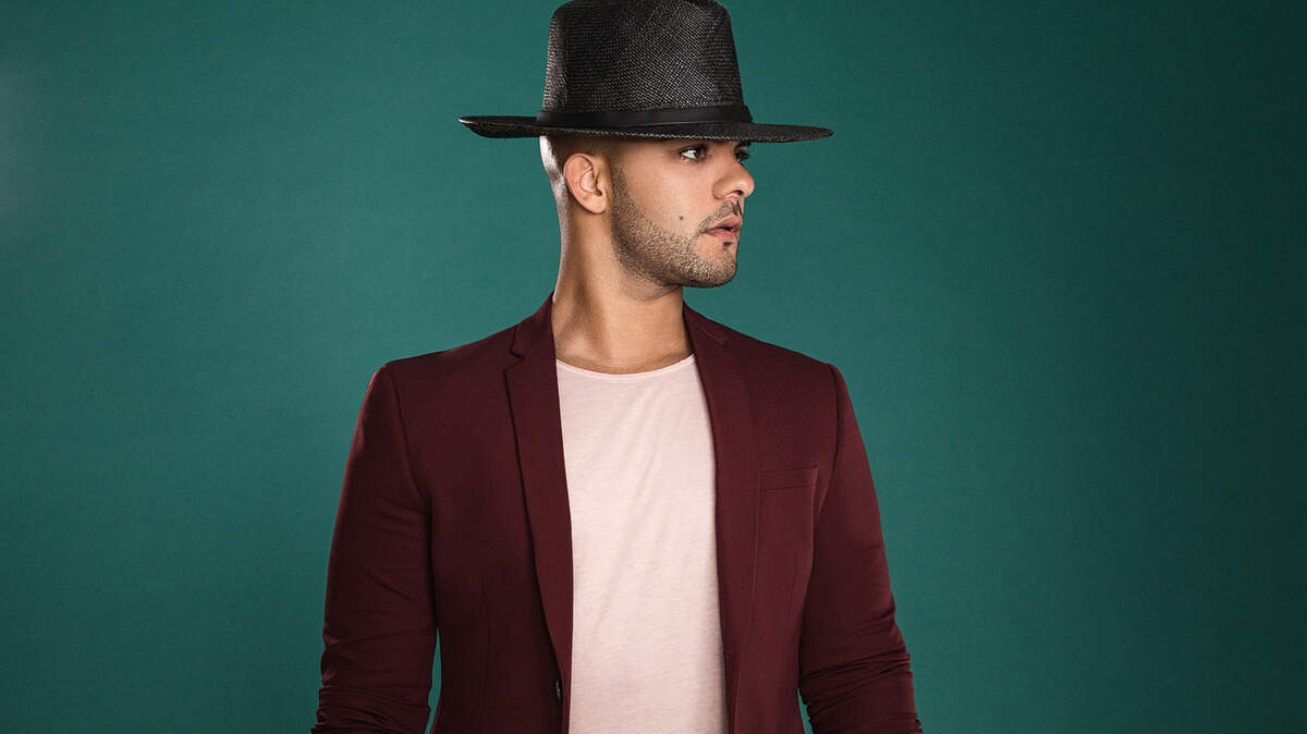 “Este disco es para conectar a mi generación, con la de los grandes y para que las nuevas generaciones conecten también, es una expresión de conectar por conectar”, comparte el cantante Gabriel.