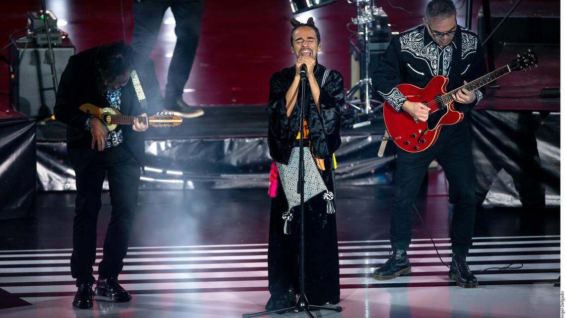 La banda Café Tacvba celebra 30 años de trayectoria artística y lo celebrarán con sus fans durante su gira.