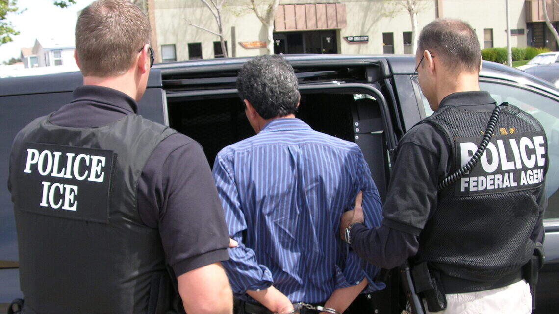 Mitad de deportaciones de programa del ICE son en Texas y California