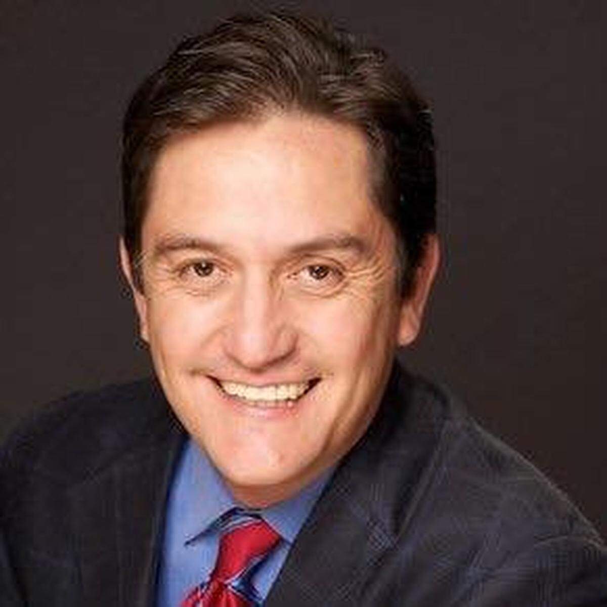Gustavo Bujanda, asesor en comunicación y estrategia política de Latin Media en el Norte de Texas.