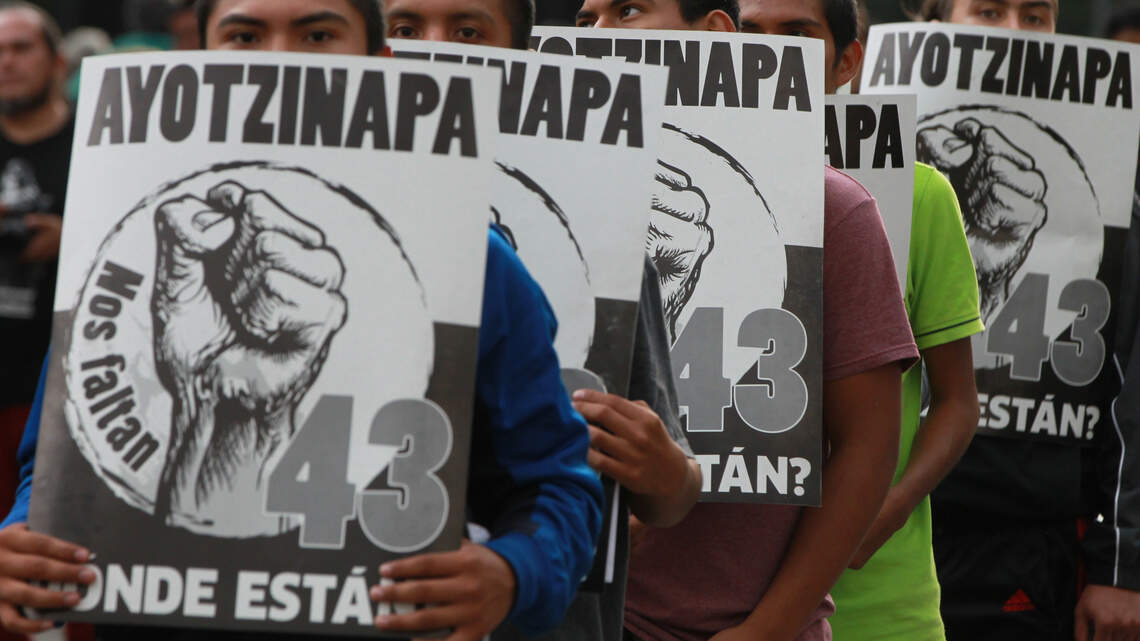 Caso Ayotzinapa 'es muy ruin', dice director de documental