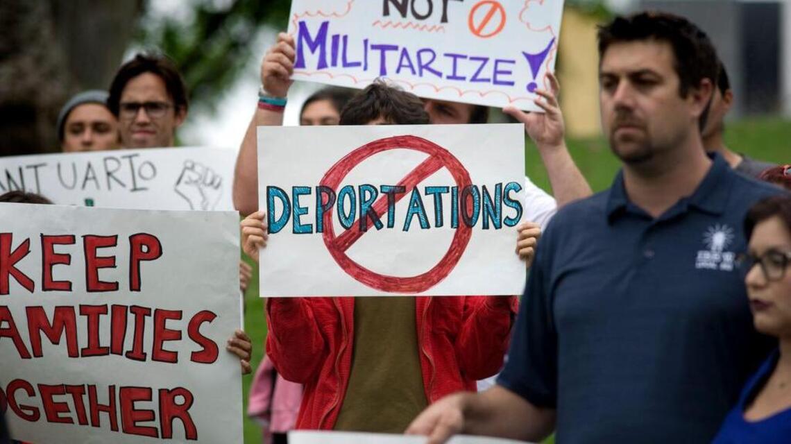 Donaciones salvan a los inmigrantes que enfrentan deportación