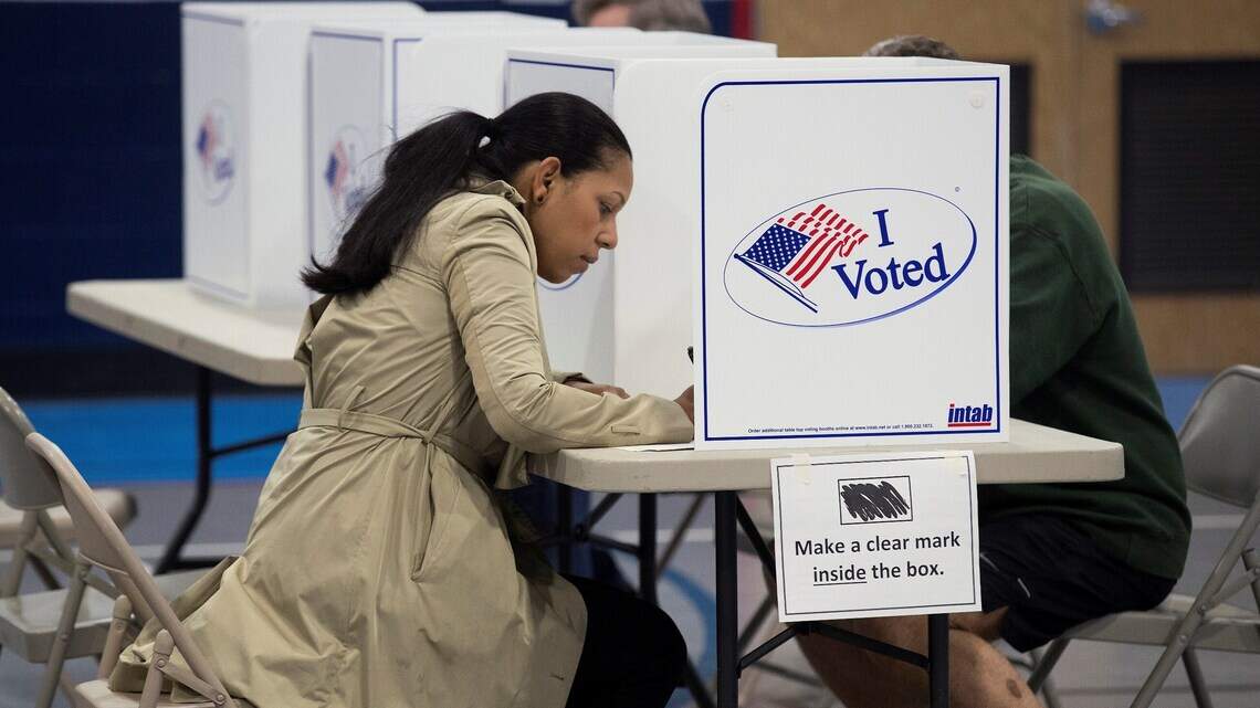 Intensifican campañas para empadronar a jóvenes latinos