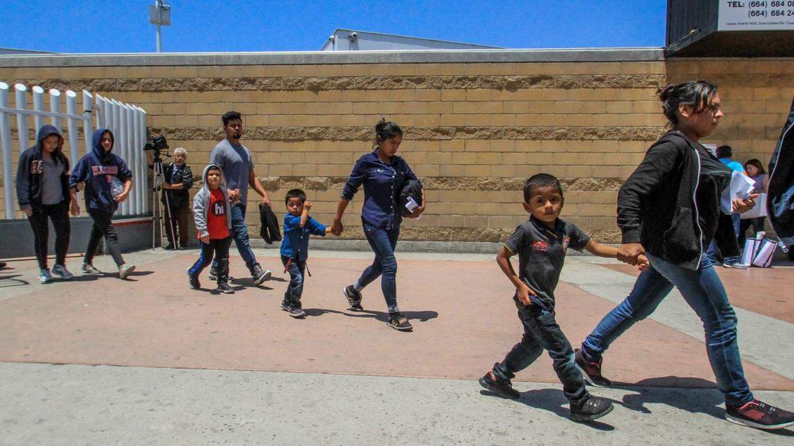 Niños migrantes ven truncada su educación en su travesía a Estados Unidos