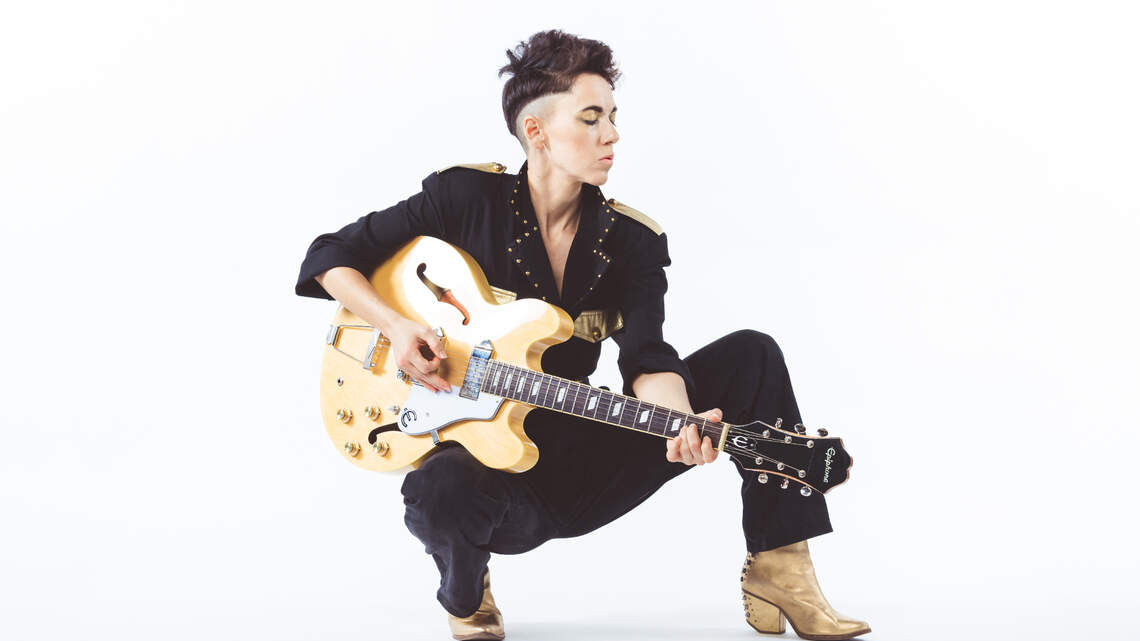 Una tejana nominada a los premios Grammy Latinos