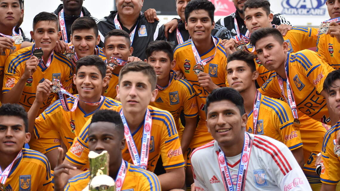 Copa Dallas celebrará su 40 aniversario con ‘El Matador’ Hernández en el Cotton Bowl