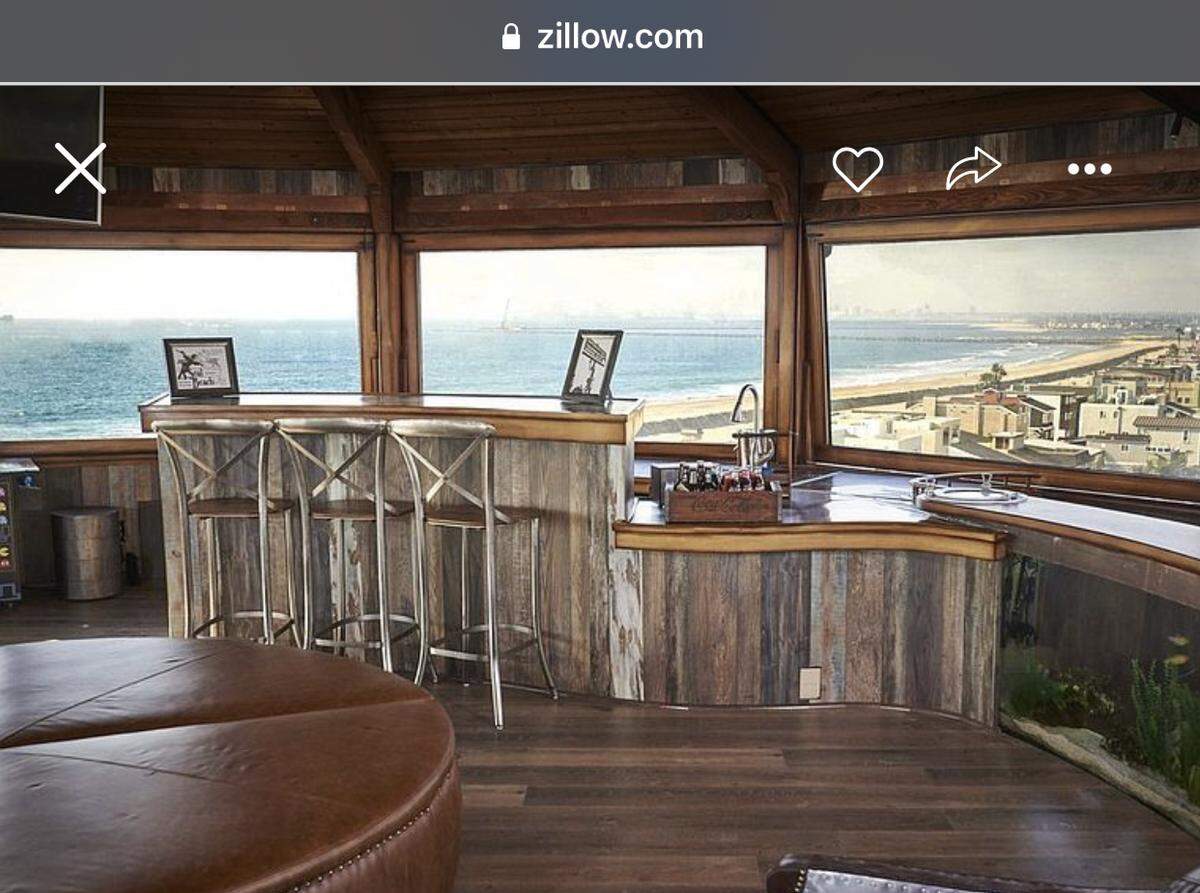 Bar area