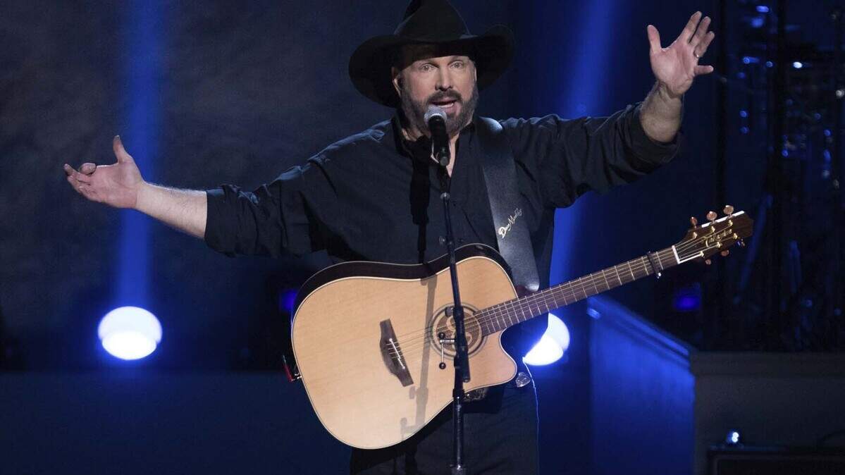 For the first time in nearly a decade, country singer Garth Brooks will be returning back to North Texas for a concert in July.